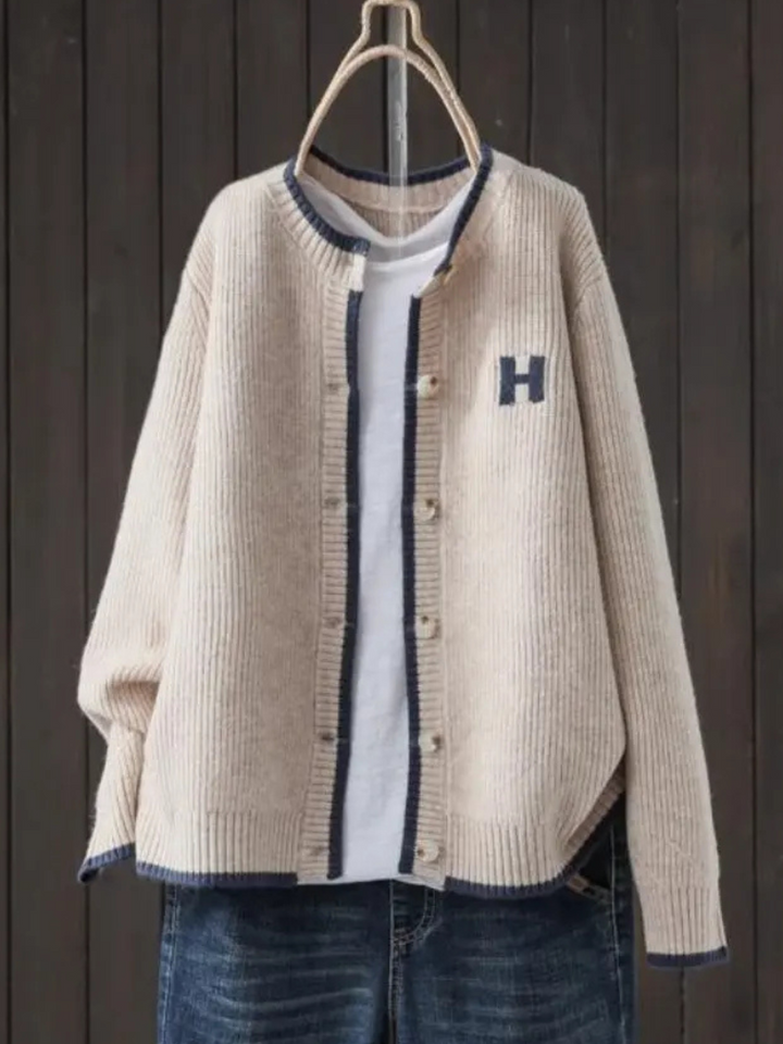 Gilet tricoté oversize pour femme | boutonné