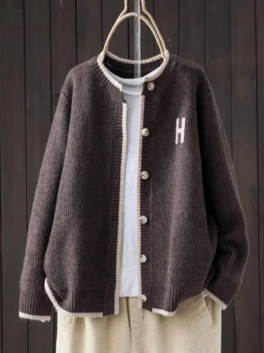 Gilet tricoté oversize pour femme | boutonné