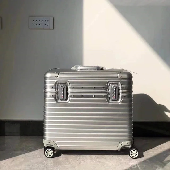 Valise rigide en aluminium | À roulettes pivotantes