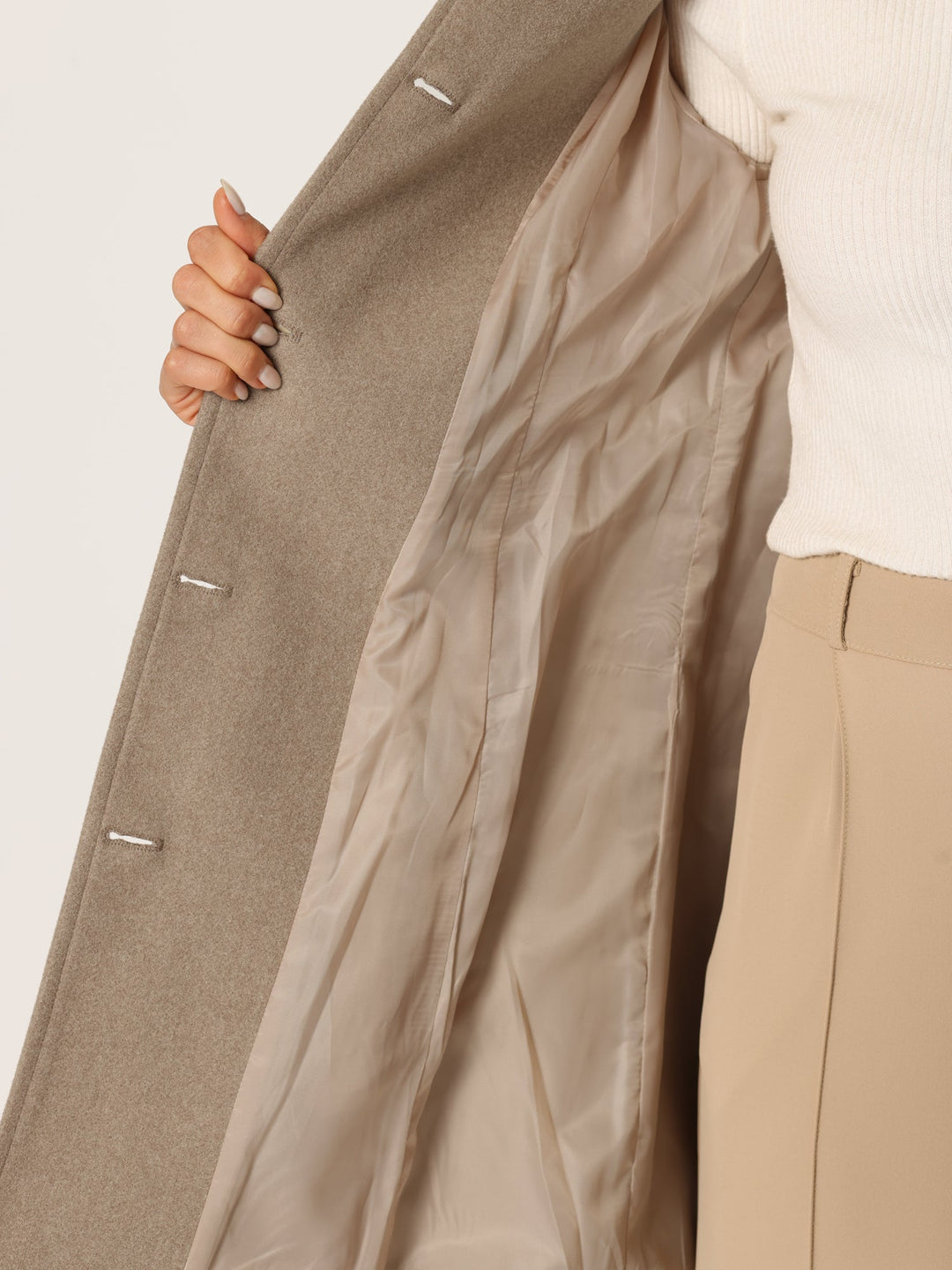Long manteau d’hiver boutonné à col pour femme